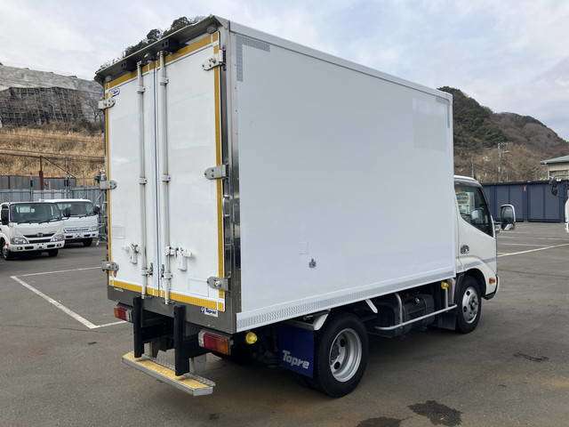 Hino Dutro 2
