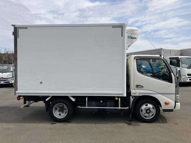 Hino Dutro 6