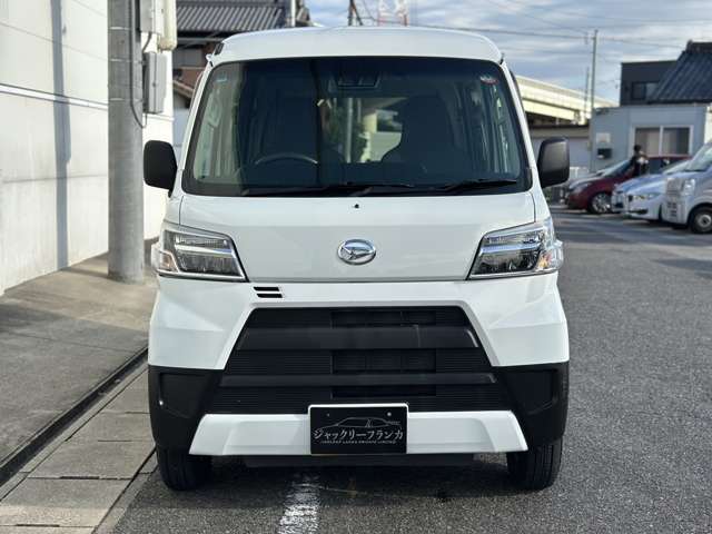 Daihatsu Hijet Cargo 8