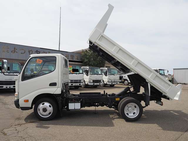 Toyota Toyoace 4