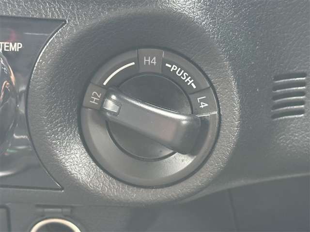 Toyota Hilux 5