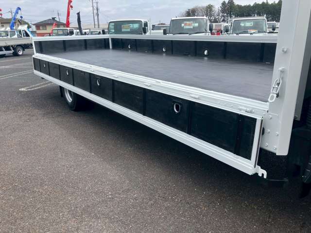 Mitsubishi Fuso Canter 12