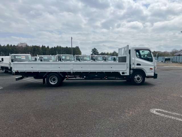 Mitsubishi Fuso Canter 4