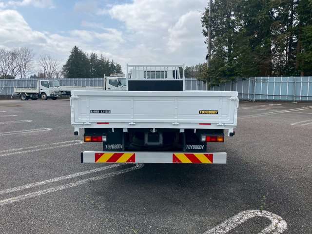 Mitsubishi Fuso Canter 6