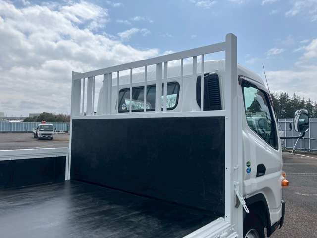 Mitsubishi Fuso Canter 9