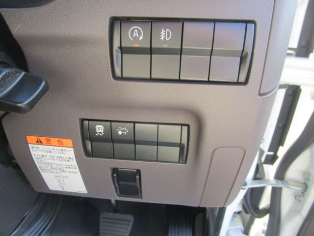 Mitsubishi Fuso Canter 9