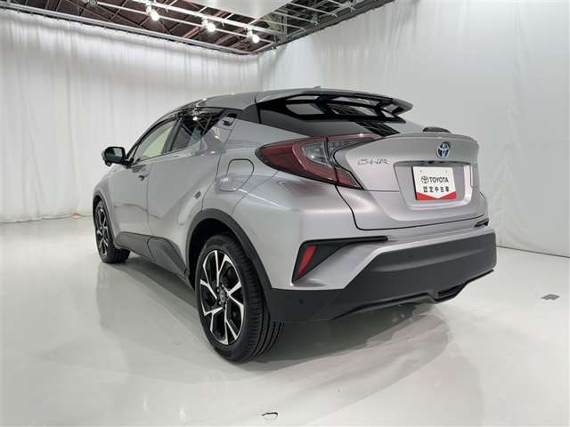 Toyota C-HR 6