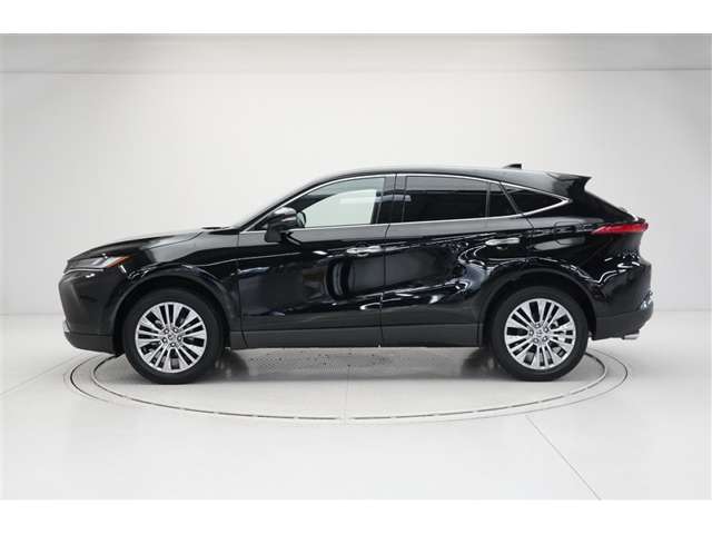 Toyota Harrier 4