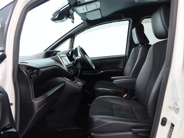 Toyota Noah 11