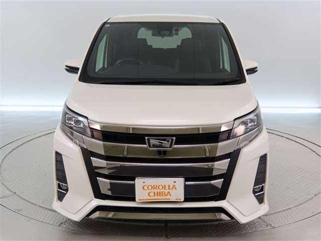 Toyota Noah 2