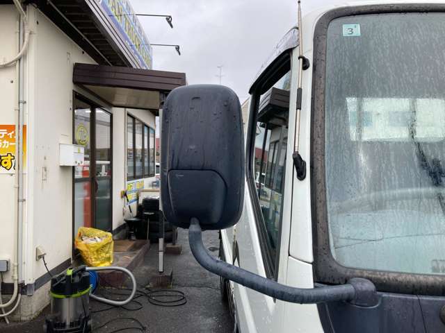 Mitsubishi Fuso Canter Guts 9