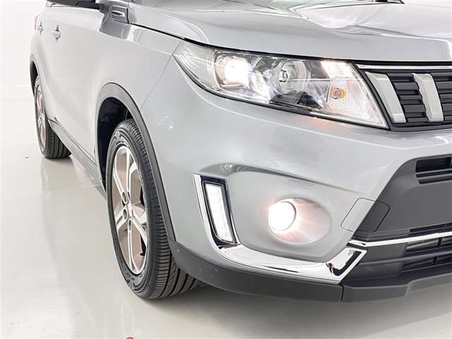 Suzuki Escudo 8