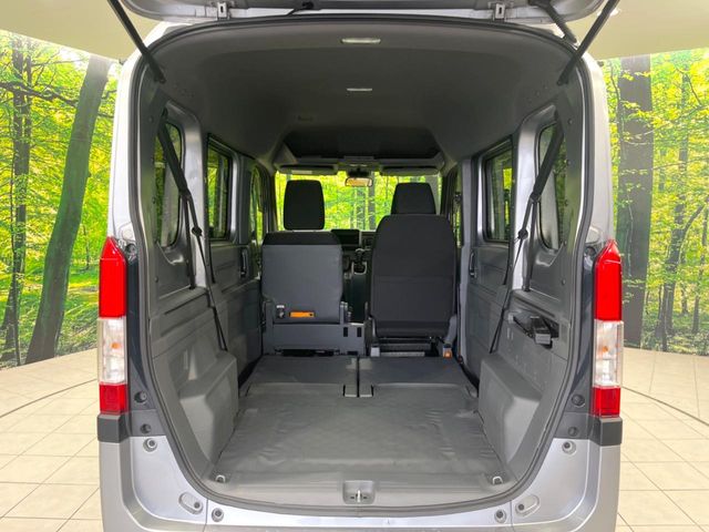 Honda N-VAN 10