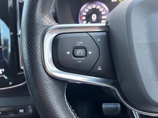Volvo XC40 10