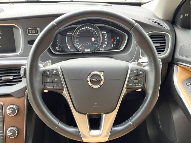 Volvo V40 Cross Country 12