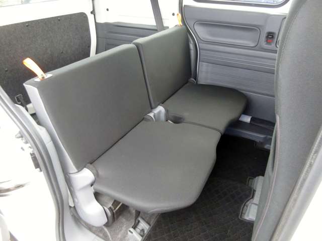 Honda N-VAN 11