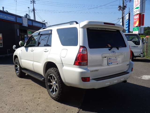 Toyota Hilux Surf 4