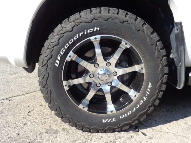 Toyota Hilux Surf 8