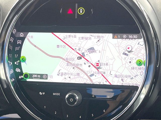 MINI Crossover 7