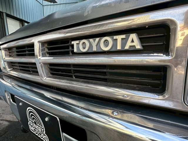 Toyota Hilux Surf 11
