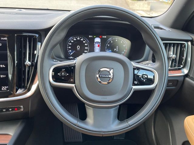 Volvo V60 Cross Country 11