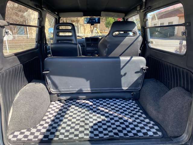 Suzuki Jimny 7