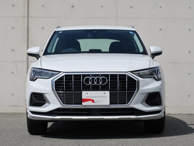 Audi Q3 4