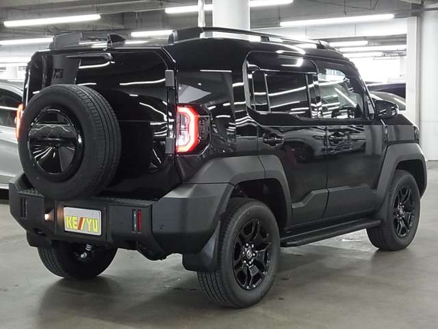 Toyota Land Cruiser FJ 6