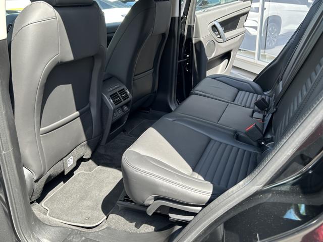 Land Rover Discovery Sport 5