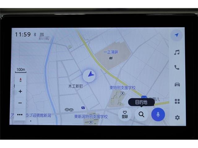 Toyota Voxy 3