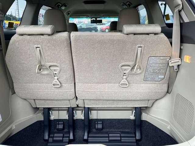 Toyota Estima 7