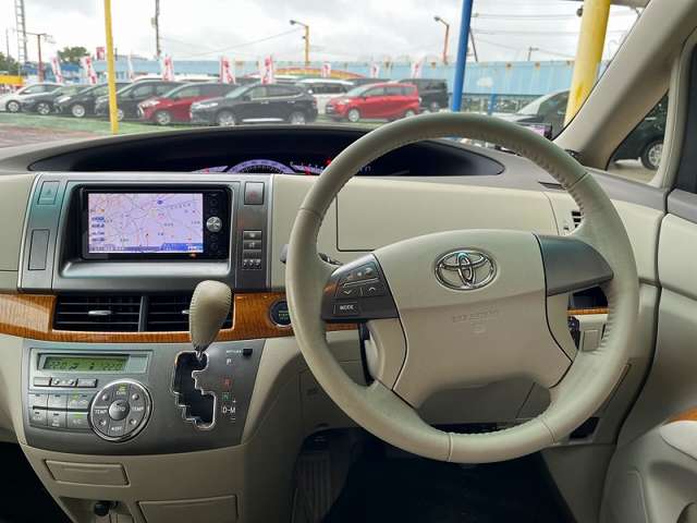 Toyota Estima 9