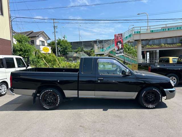 Nissan Datsun 6