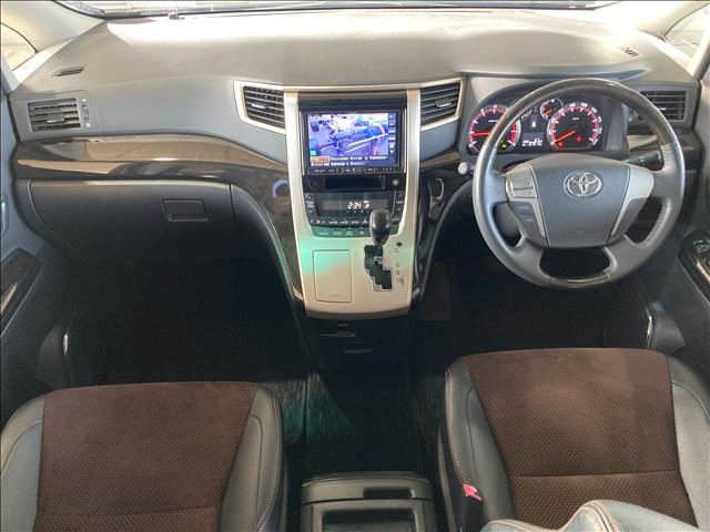 Toyota Alphard 2