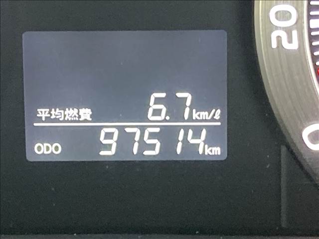 Toyota Alphard 5