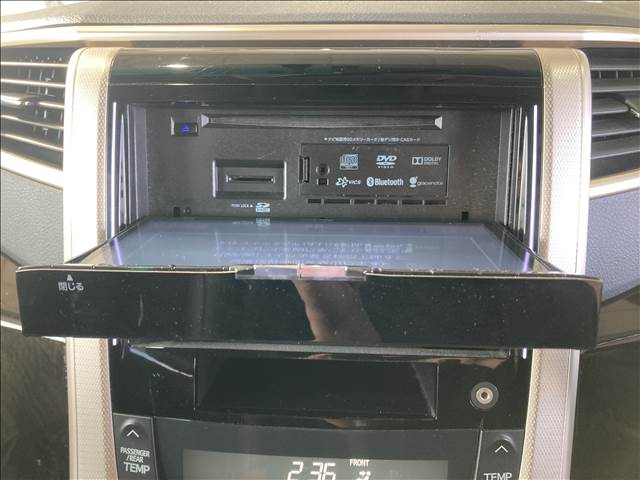 Toyota Alphard 8