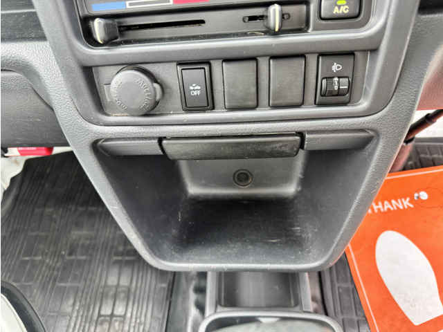 Mazda Scrum Truck 9