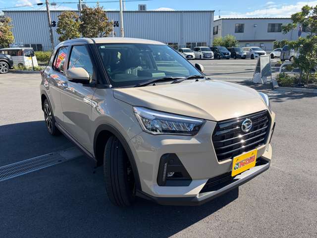 Daihatsu Rocky 6
