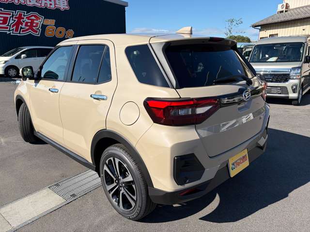 Daihatsu Rocky 10