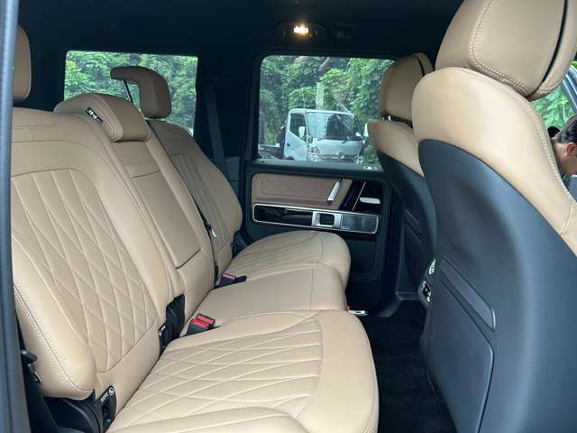 Mercedes-Benz G-Class 9