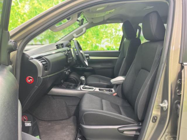 Toyota Hilux 8