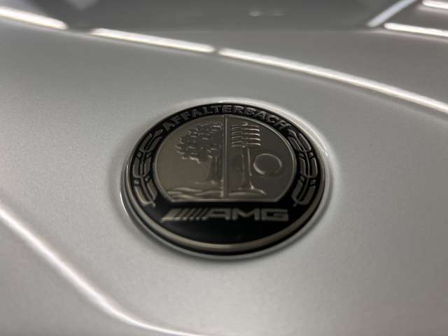 Mercedes-Benz G-Class 9