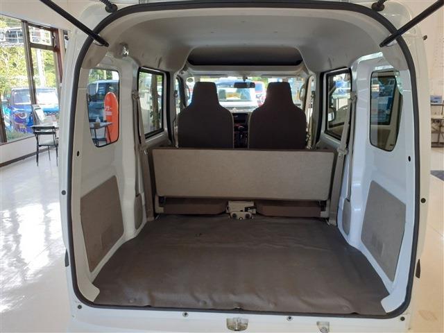 Mitsubishi Minicab Van 11