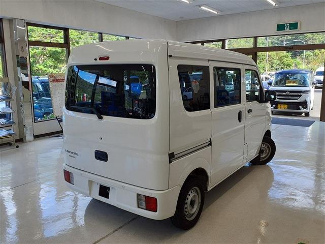 Mitsubishi Minicab Van 5