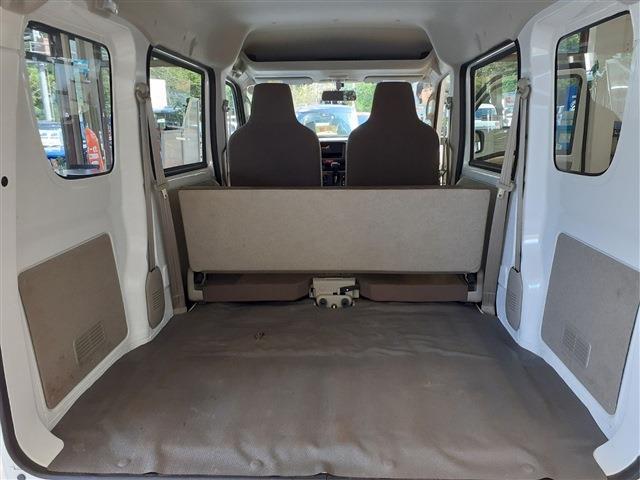 Mitsubishi Minicab Van 10