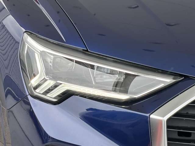 Audi Q3 12