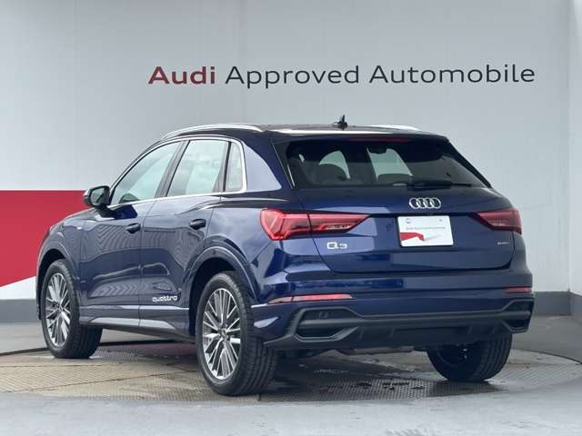 Audi Q3 10