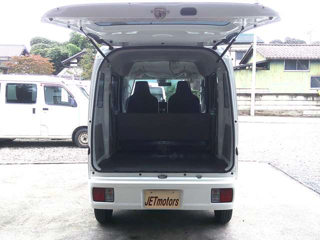 Suzuki Every 9
