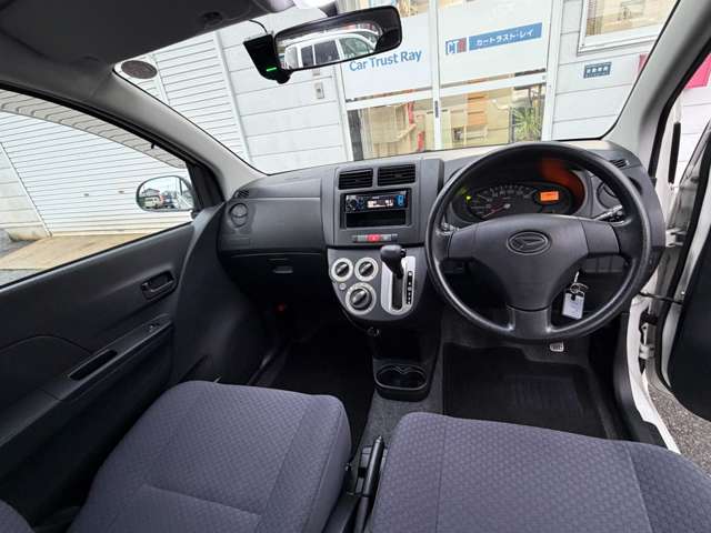 Daihatsu Mira 4