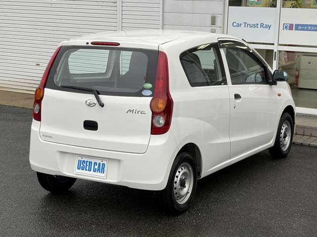 Daihatsu Mira 10
